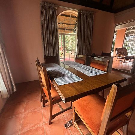 Lynns Guest House Bulawayo Exterior photo