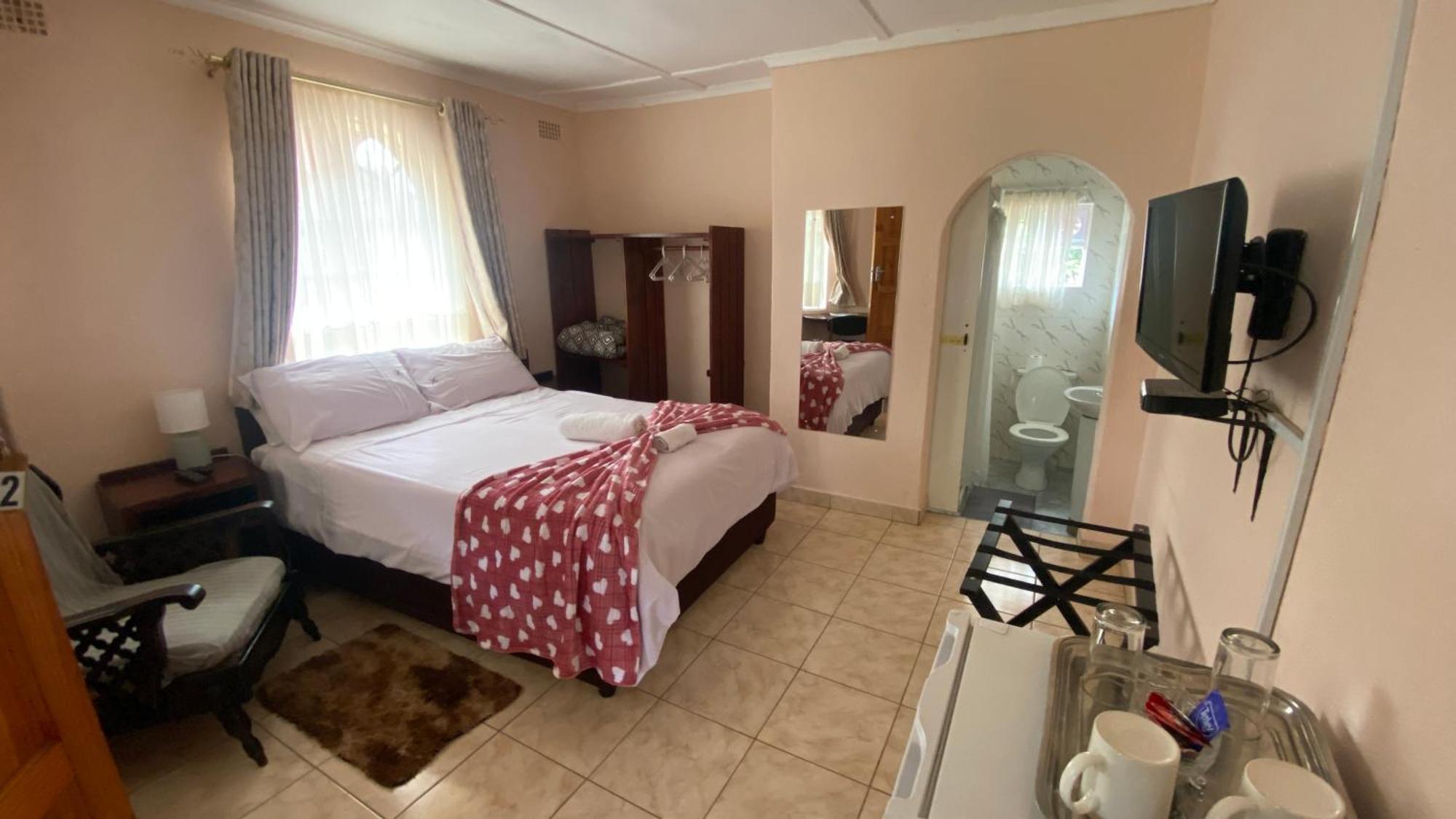 Lynns Guest House Bulawayo Exterior photo