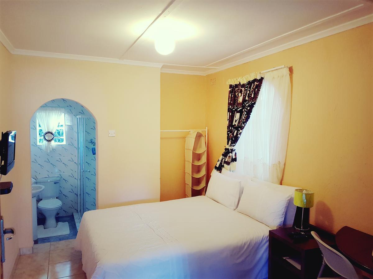 Lynns Guest House Bulawayo Exterior photo